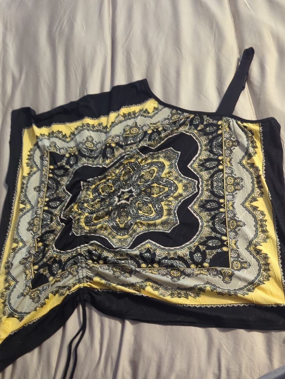 le chateau Black and Yellow Printed One-Shoulder Blouse